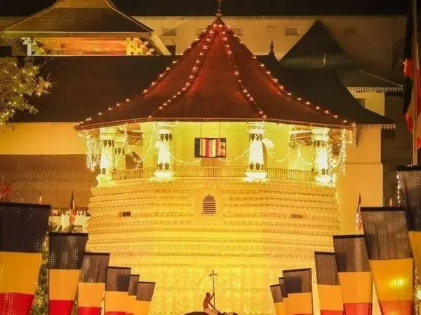 The Temple of the Sacred Tooth Relic in Kandy illuminated at night